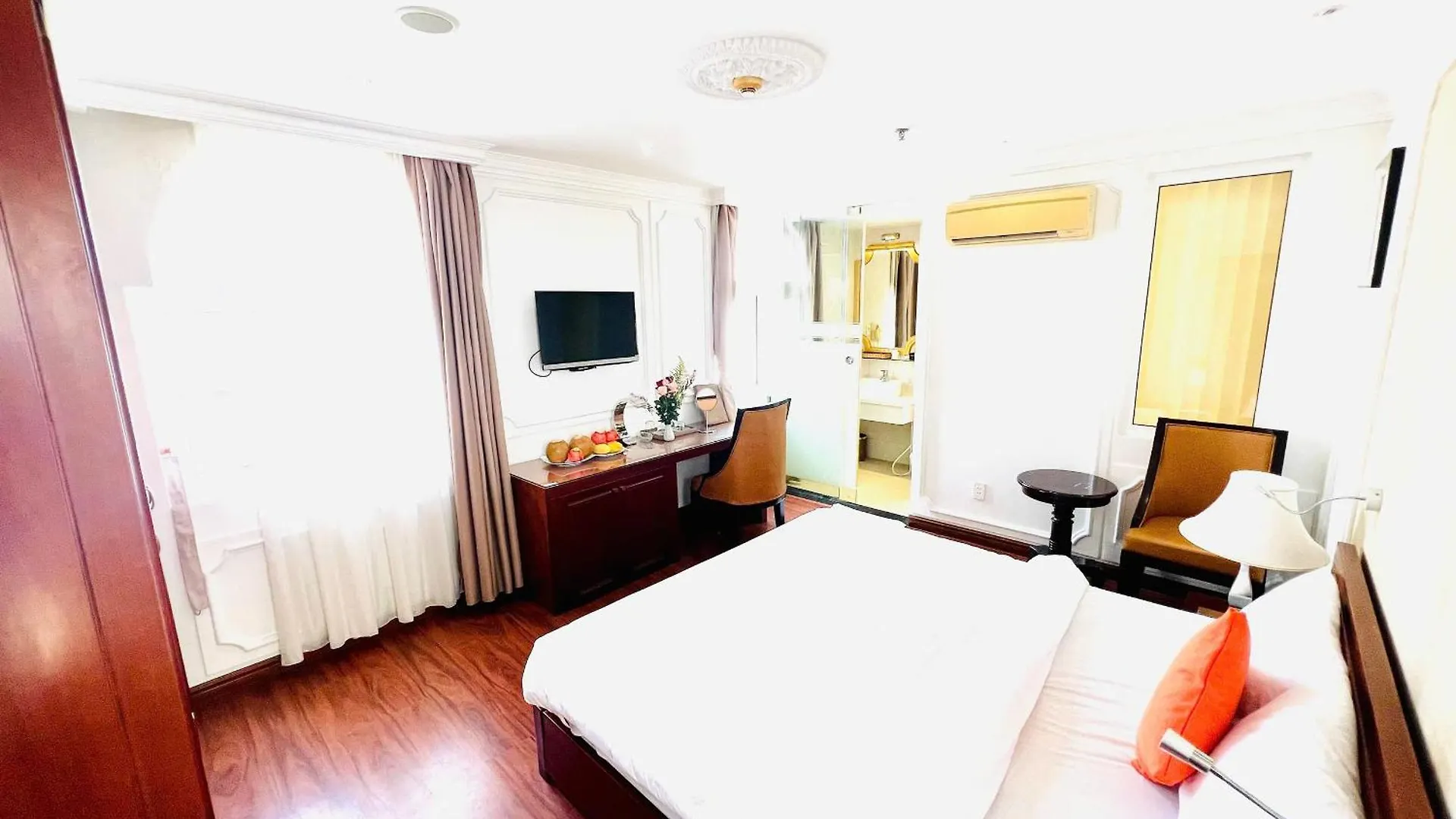 Orange Hotel - Very Close To Dragon Bridge, City Center, Always Friendly, Open 24Hours Welcome Da Nang Vietnam