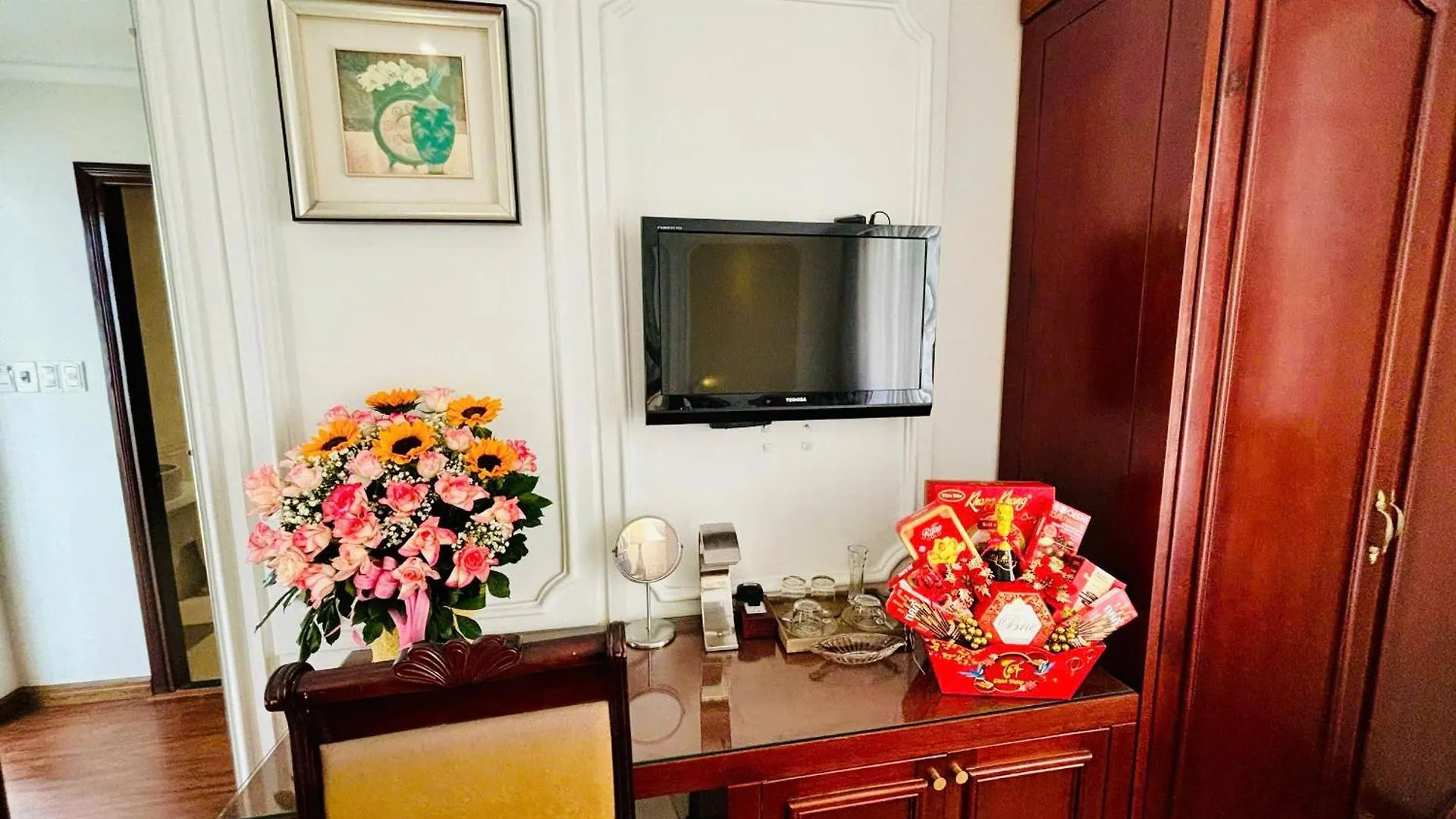 Orange Hotel - Very Close To Dragon Bridge, City Center, Always Friendly, Open 24Hours Welcome Da Nang